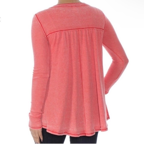 We The People Free People Red Kai Henley Long Sleeve BOHO Knit Tunic Size Large - Picture 3 of 13